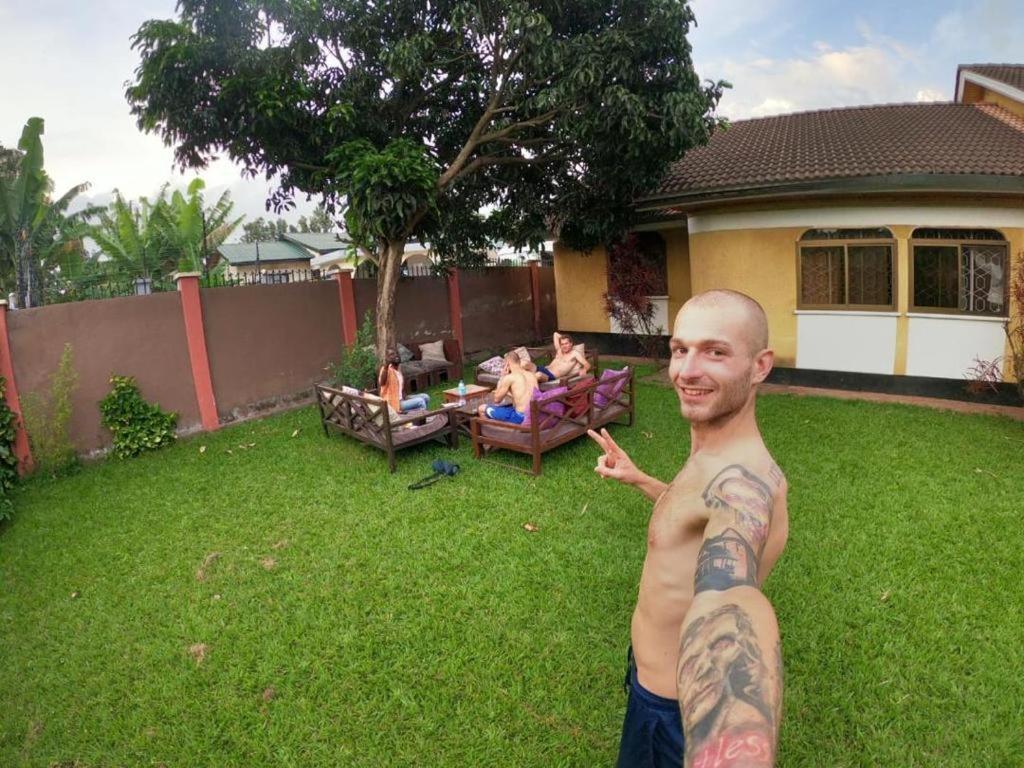 Dreamer'S Accommodation Arusha Bagian luar foto